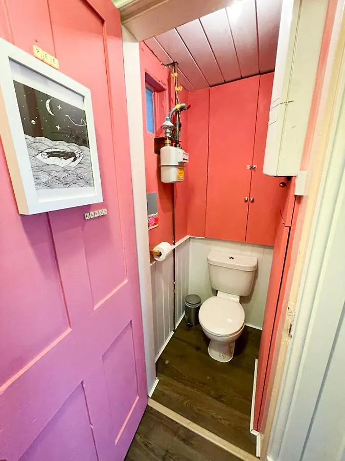 Apartment Open Plan 2 Bed Apt, Near Edinburgh Castle